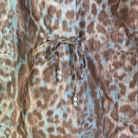 Simonton Says by George Simonton, Blue/Brown Leapard Print Raincoat, Size L - Picture 4 of 9